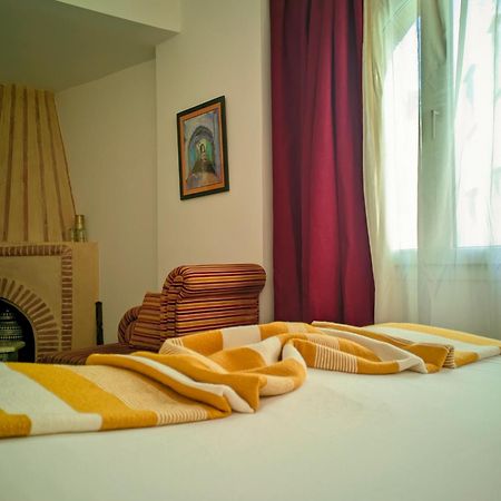 La Fontaine Bleue Hotel เอสเซาอิรา ภายนอก รูปภาพ