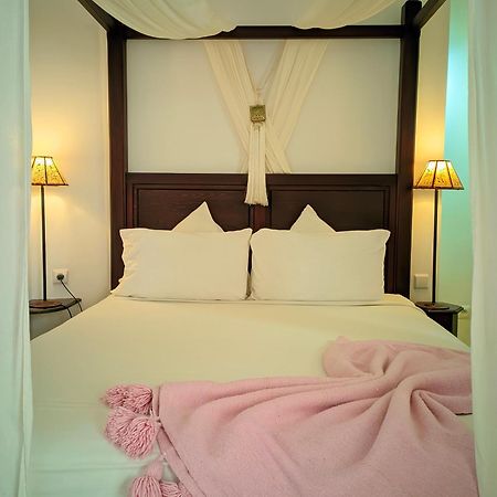 La Fontaine Bleue Hotel เอสเซาอิรา ภายนอก รูปภาพ