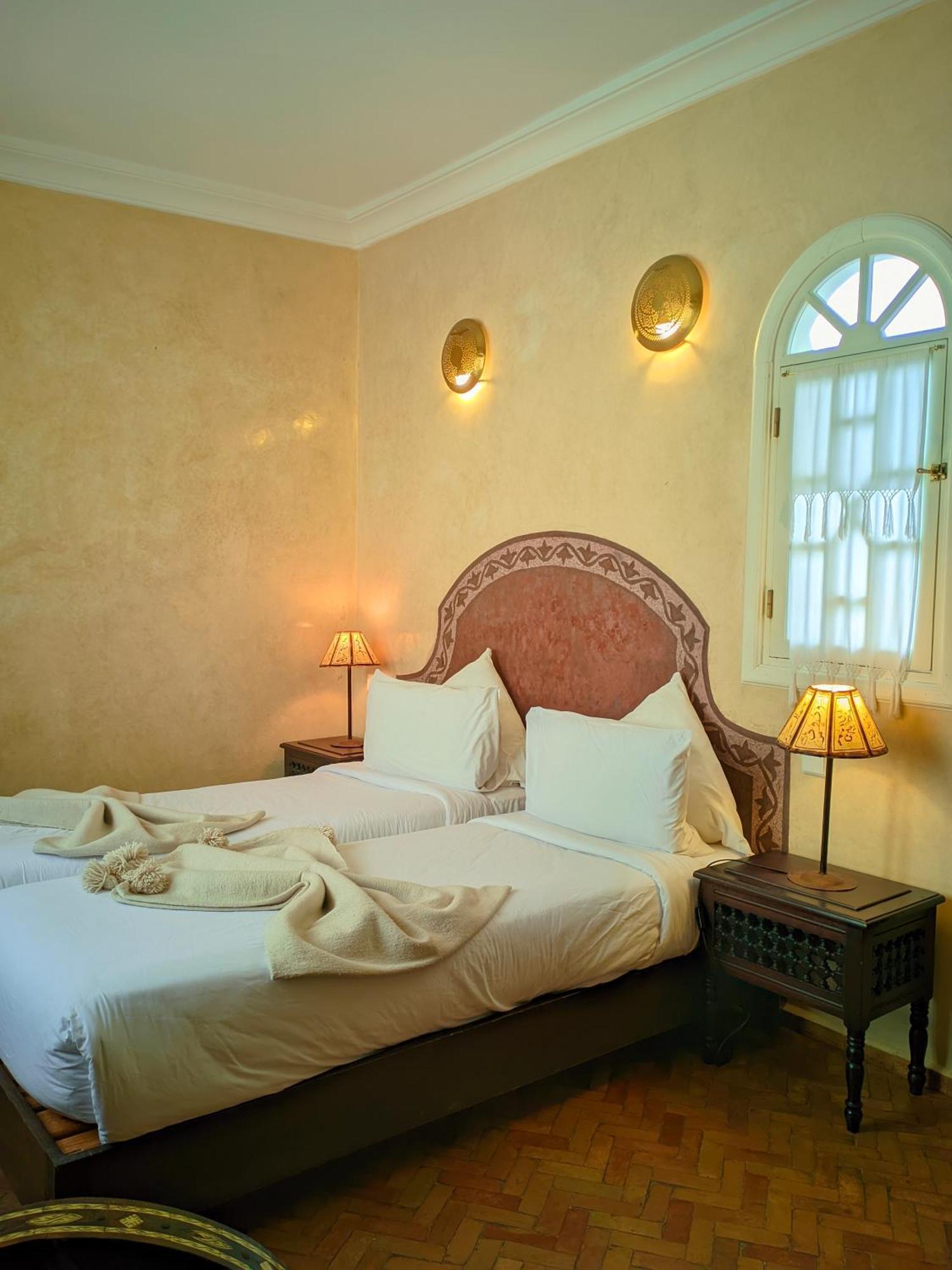 La Fontaine Bleue Hotel เอสเซาอิรา ภายนอก รูปภาพ